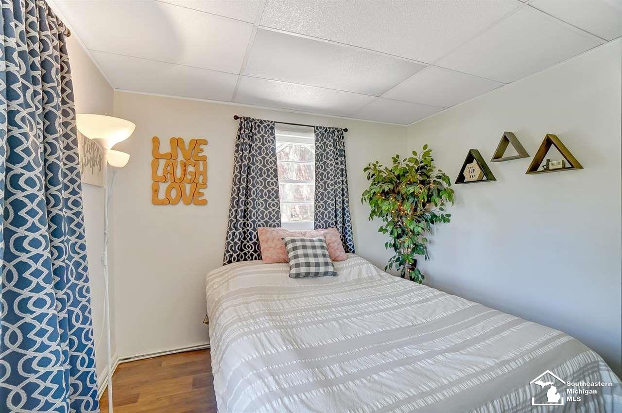 6700 Douglas Road Lambertville, MI 48144 - Photo 26 of 44 50074520-25.JPG