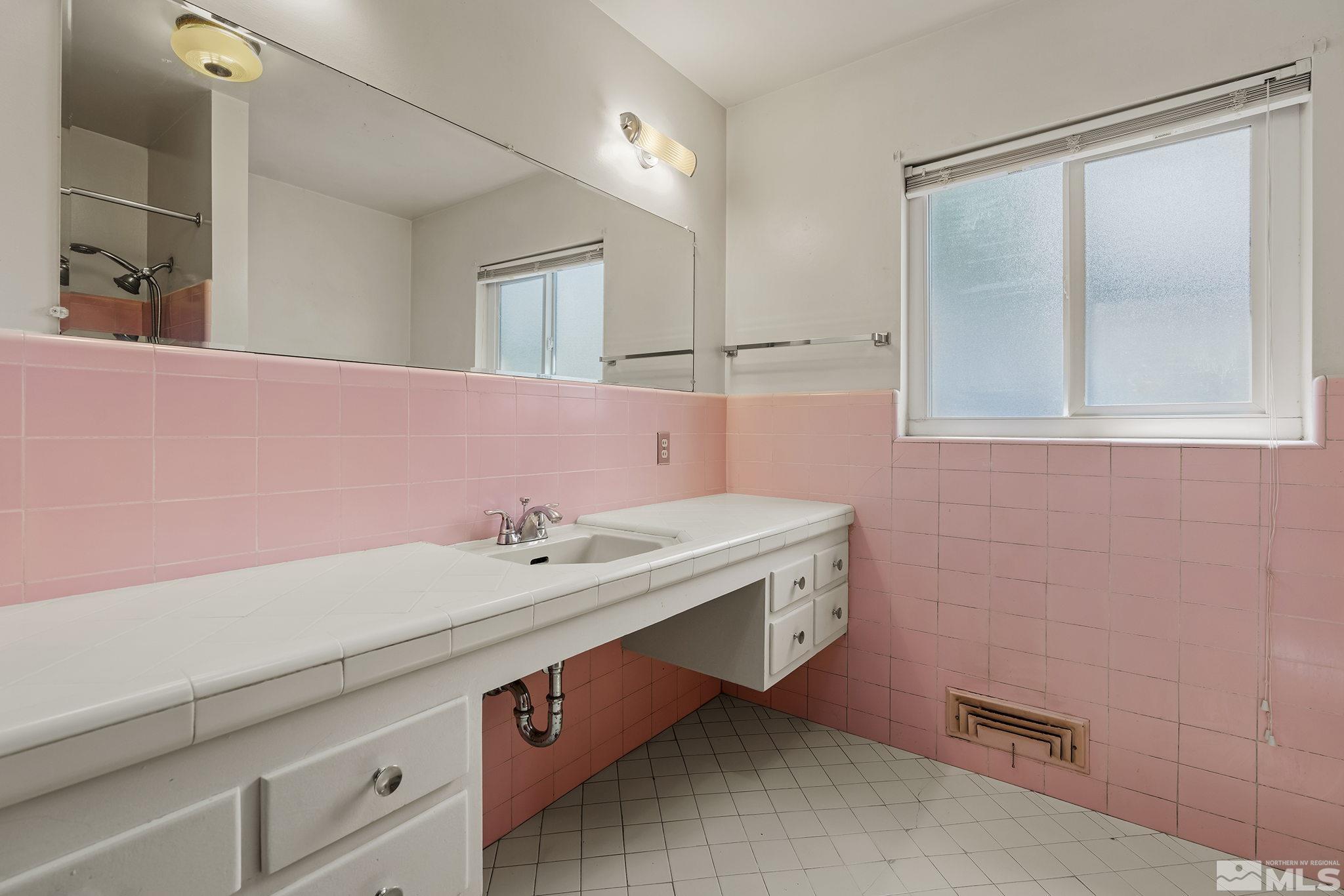 335 Sunset Drive Reno, NV 89509 - Photo 14 of 17 Photo 14