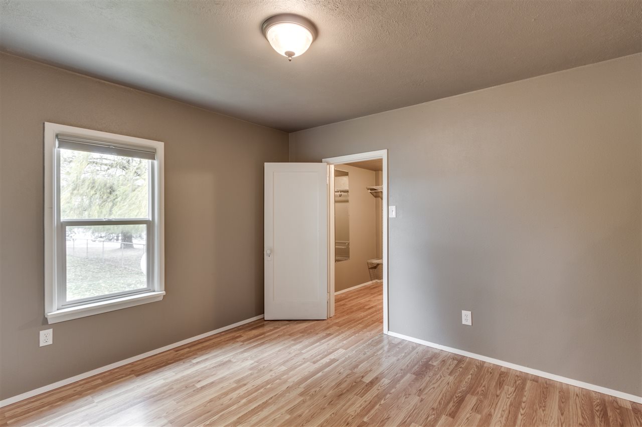 21523 West Pine Springs Road Cheney, WA 99004 - Photo 12 of 20