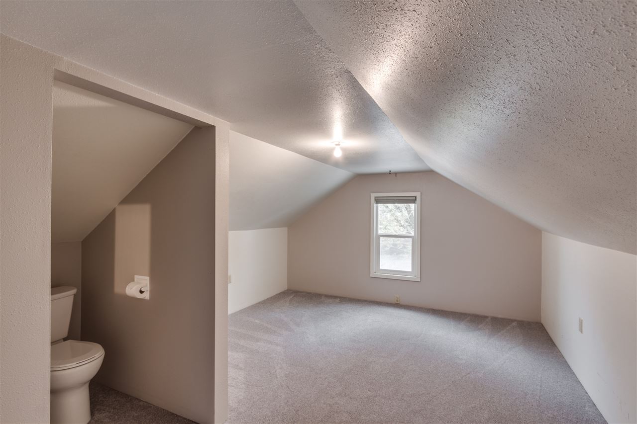 21523 West Pine Springs Road Cheney, WA 99004 - Photo 13 of 20