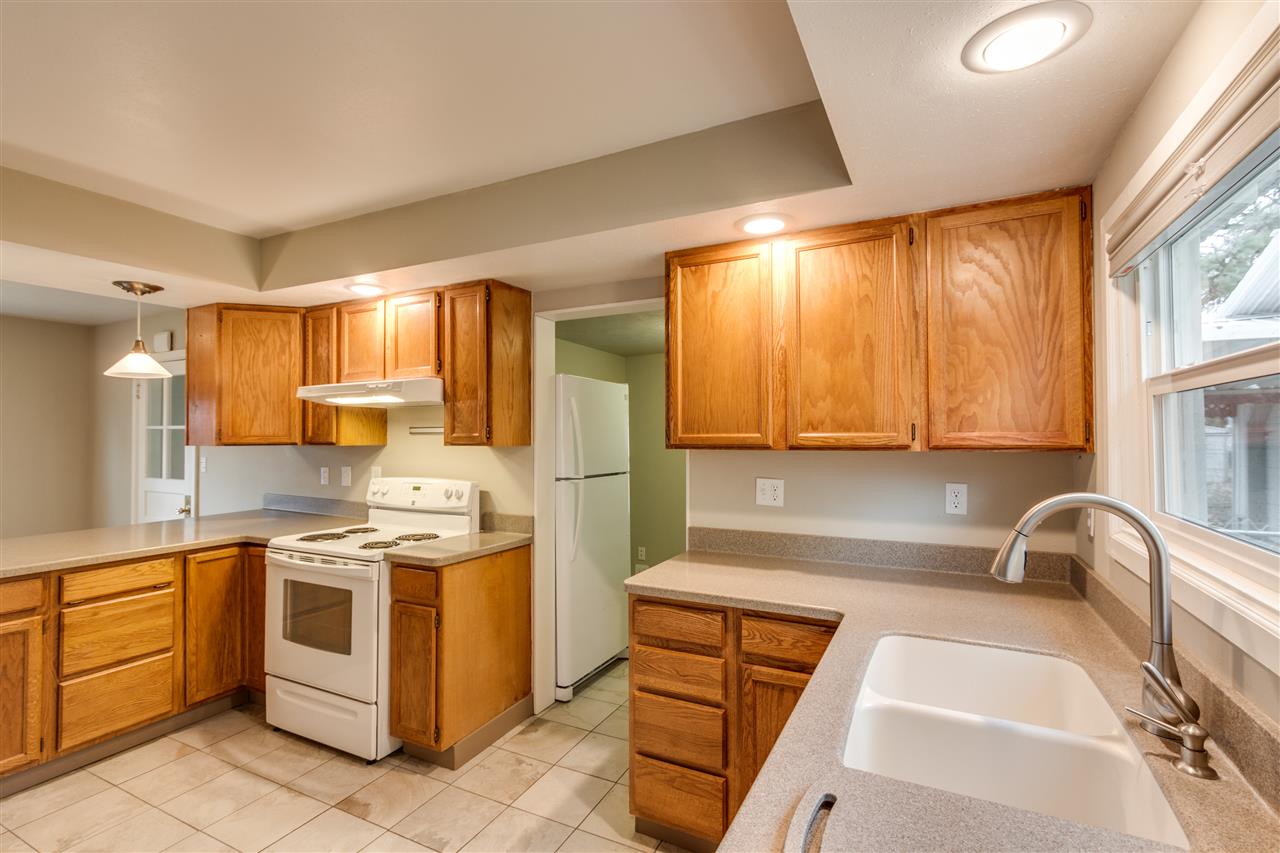 21523 West Pine Springs Road Cheney, WA 99004 - Photo 7 of 20