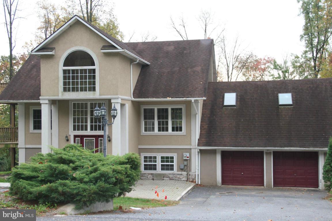 449 Dead End Road Lititz, PA 17543 - Photo 1 of 23