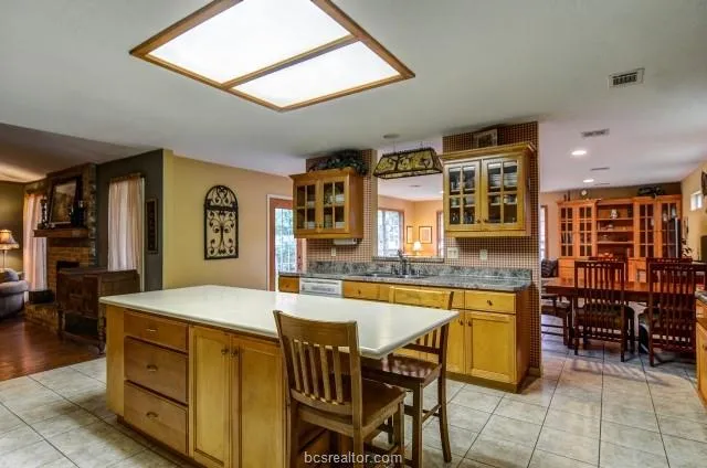 $2,300 | 3017 Adrienne Drive, College Station, TX 77845