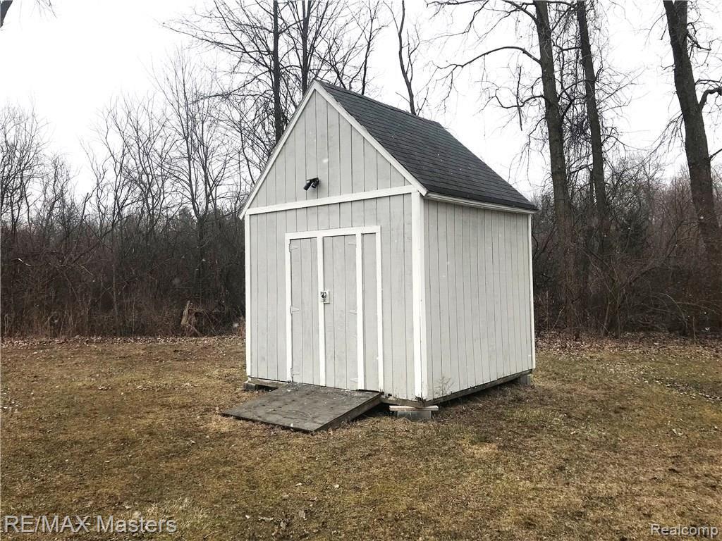 23205 Merriman Road New Boston, MI 48164 - Photo 44 of 49 Shed