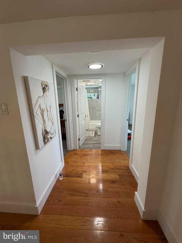 206 Jarvis Road Sicklerville, NJ 08081 - Photo 23 of 31 Inviting hallway with modern charm.