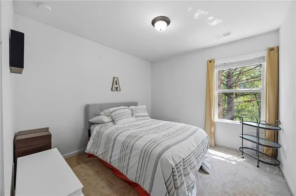 $340,000 | 4021 Princeton Lakes Pass Southwest, Atlanta, GA 30331