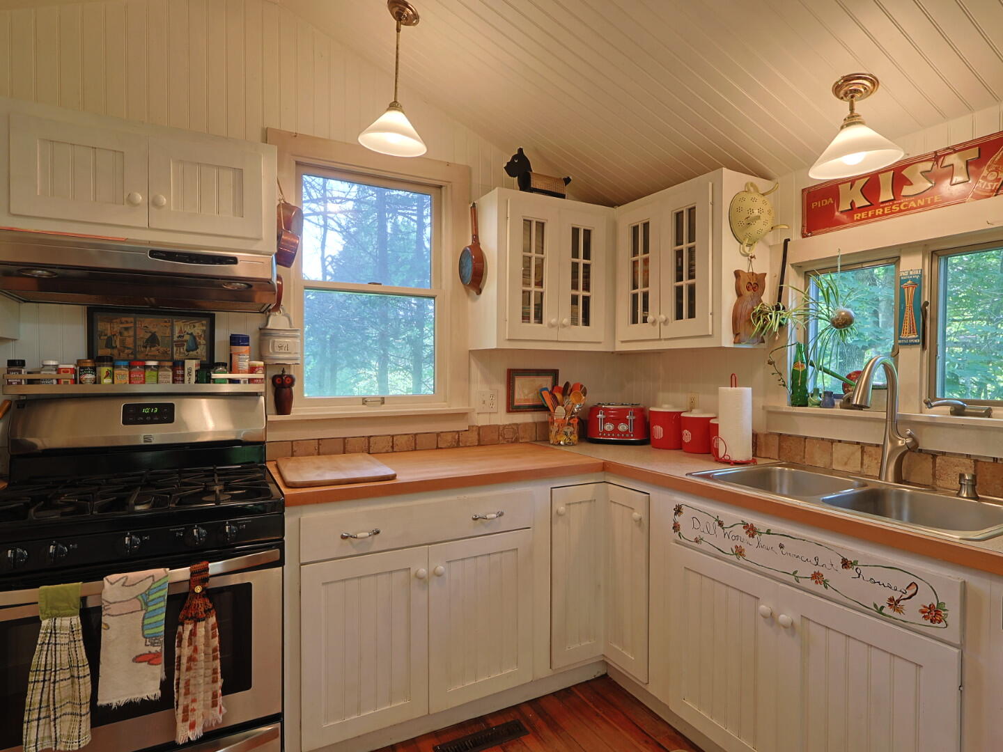 592 Belfast Road Camden, ME 04843 - Photo 15 of 48