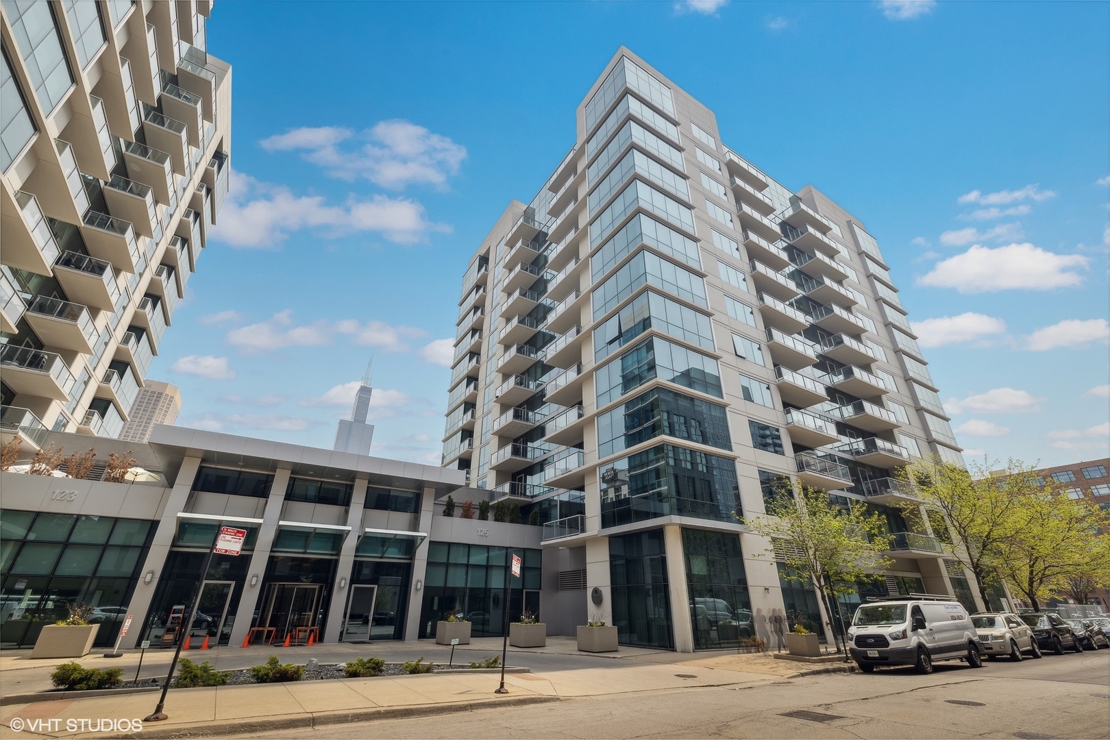 125 South Green Street, Unit 901A Chicago, IL 60607 - Photo 1 of 21