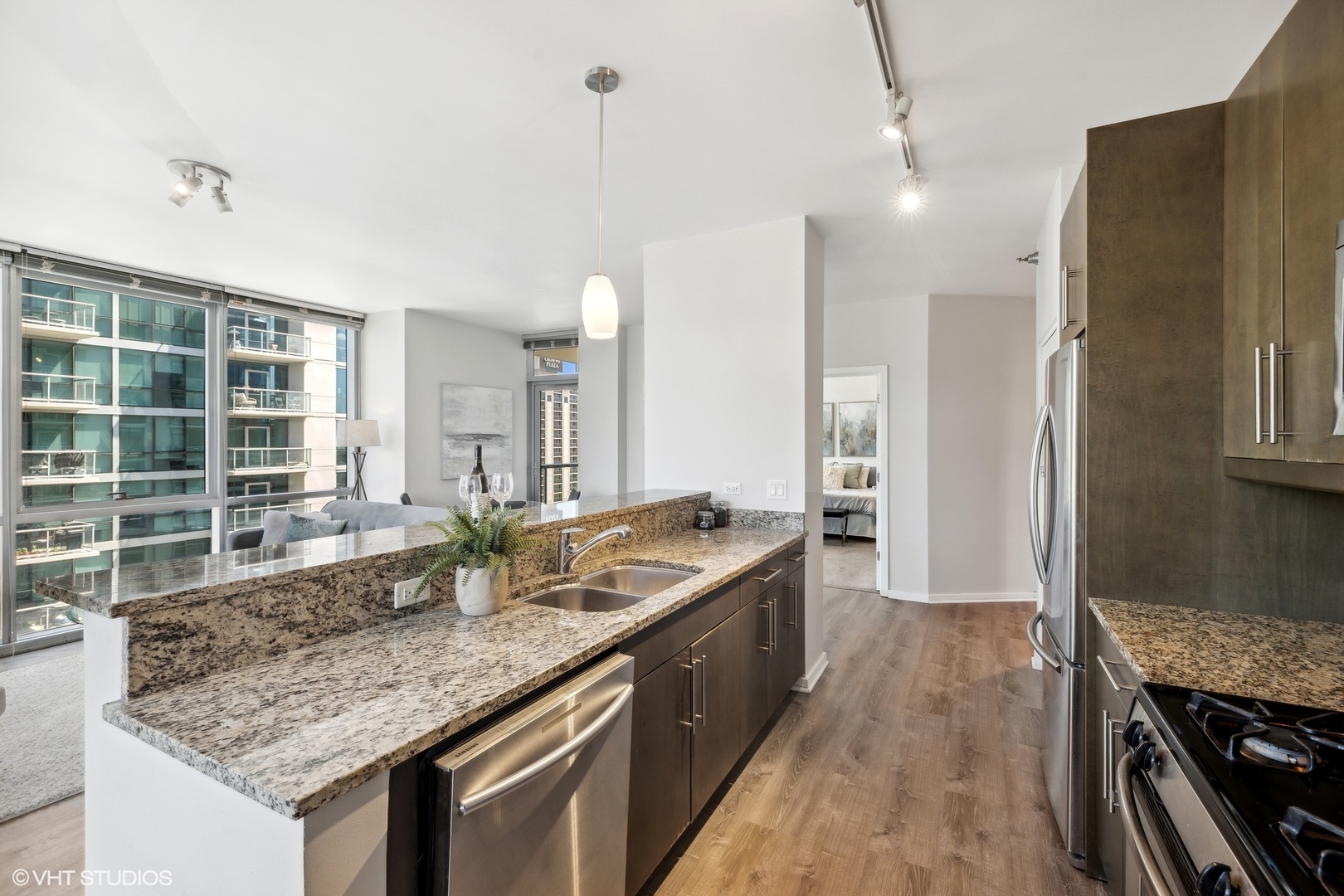 125 South Green Street, Unit 901A Chicago, IL 60607 - Photo 7 of 21