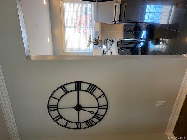 68 Claire Court, Unit 68 West Babylon, NY 11704 - Photo 3 of 10