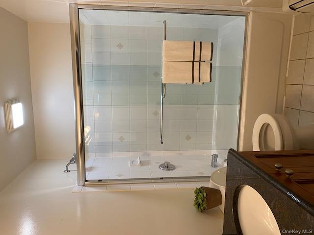 68 Claire Court, Unit 68 West Babylon, NY 11704 - Photo 10 of 10