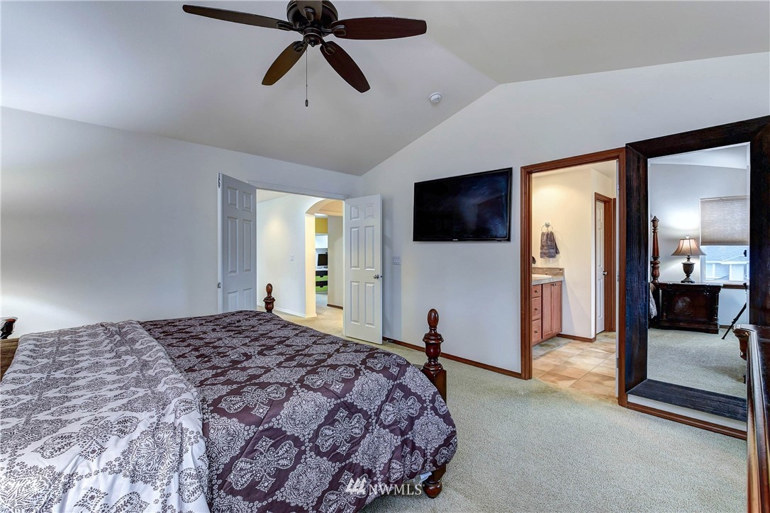 22818 42nd Drive Southeast Bothell, WA 98021 - Photo 18 of 39