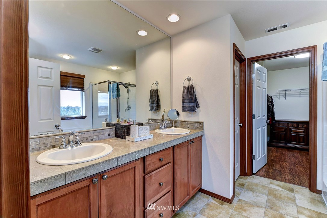 22818 42nd Drive Southeast Bothell, WA 98021 - Photo 19 of 39