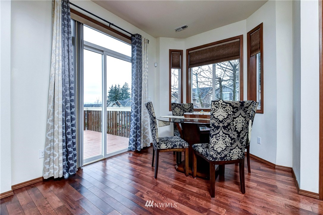 22818 42nd Drive Southeast Bothell, WA 98021 - Photo 8 of 39