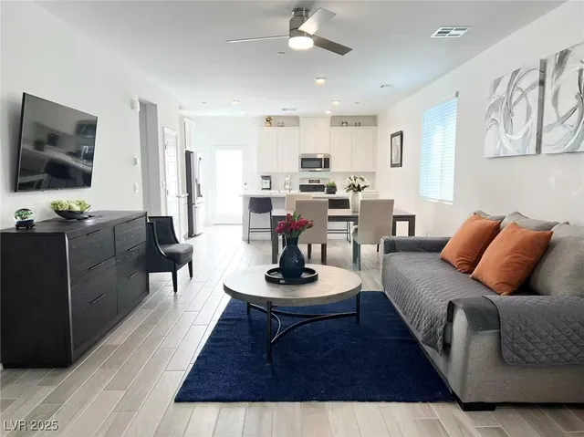 $3,000 | 3713 Neblina Drive, Henderson, NV 89052