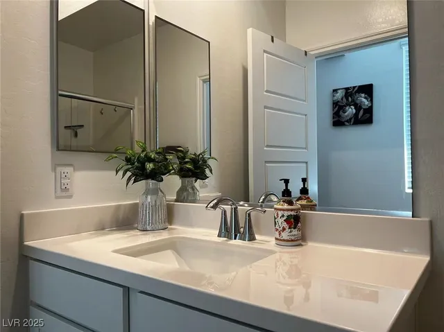 $3,000 | 3713 Neblina Drive, Henderson, NV 89052