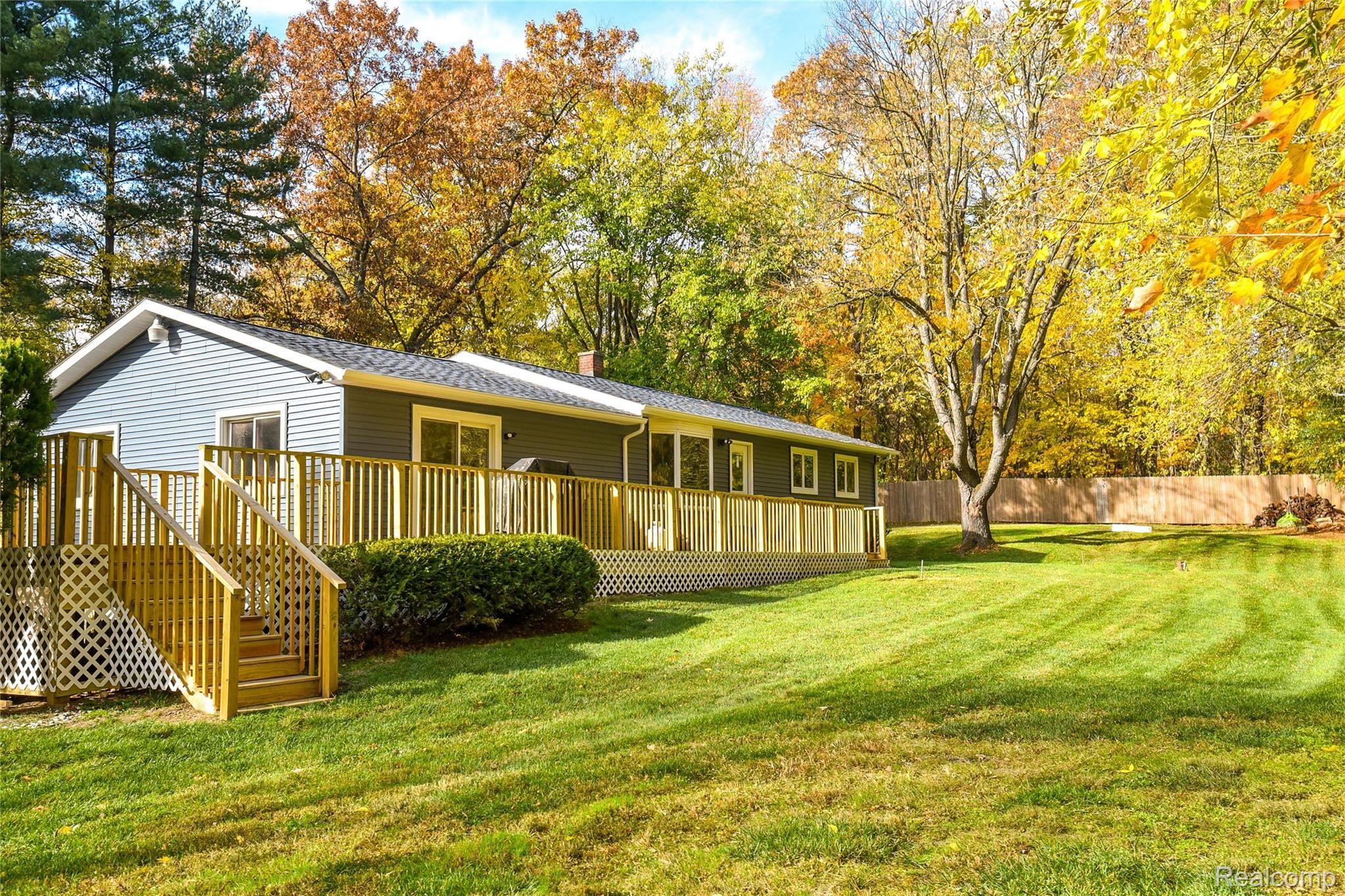 8328 Foster Road Clarkston, MI 48346 - Photo 14 of 60 8328 Foster Road by W Brooks Autumn (5).jpg