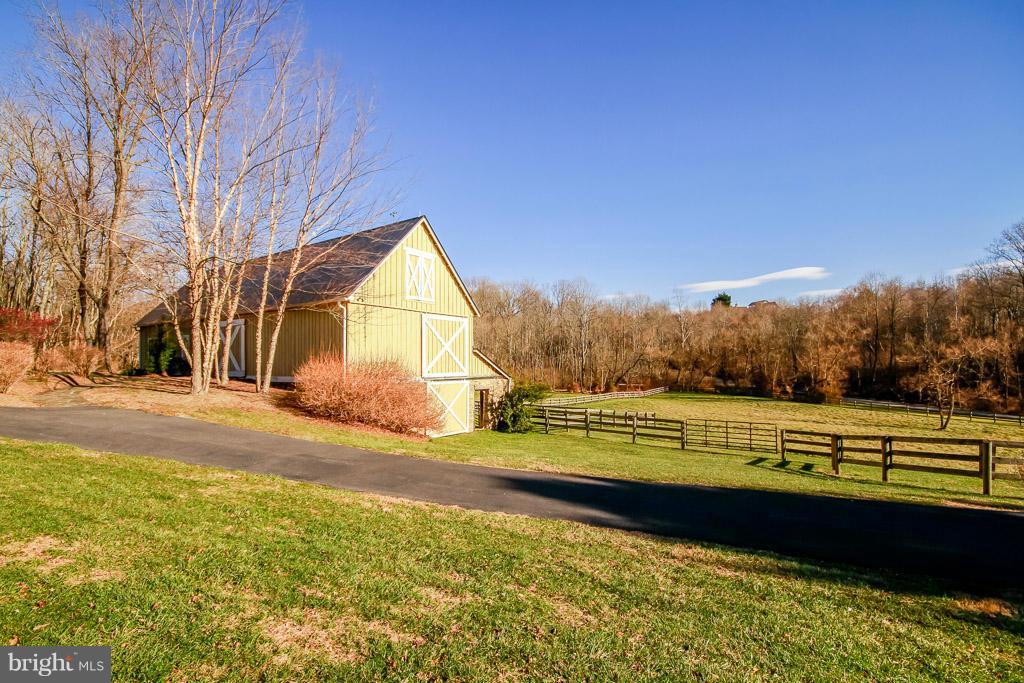 11301 Moxley Road Damascus, MD 20872 - Photo 28 of 30 Exterior (General)