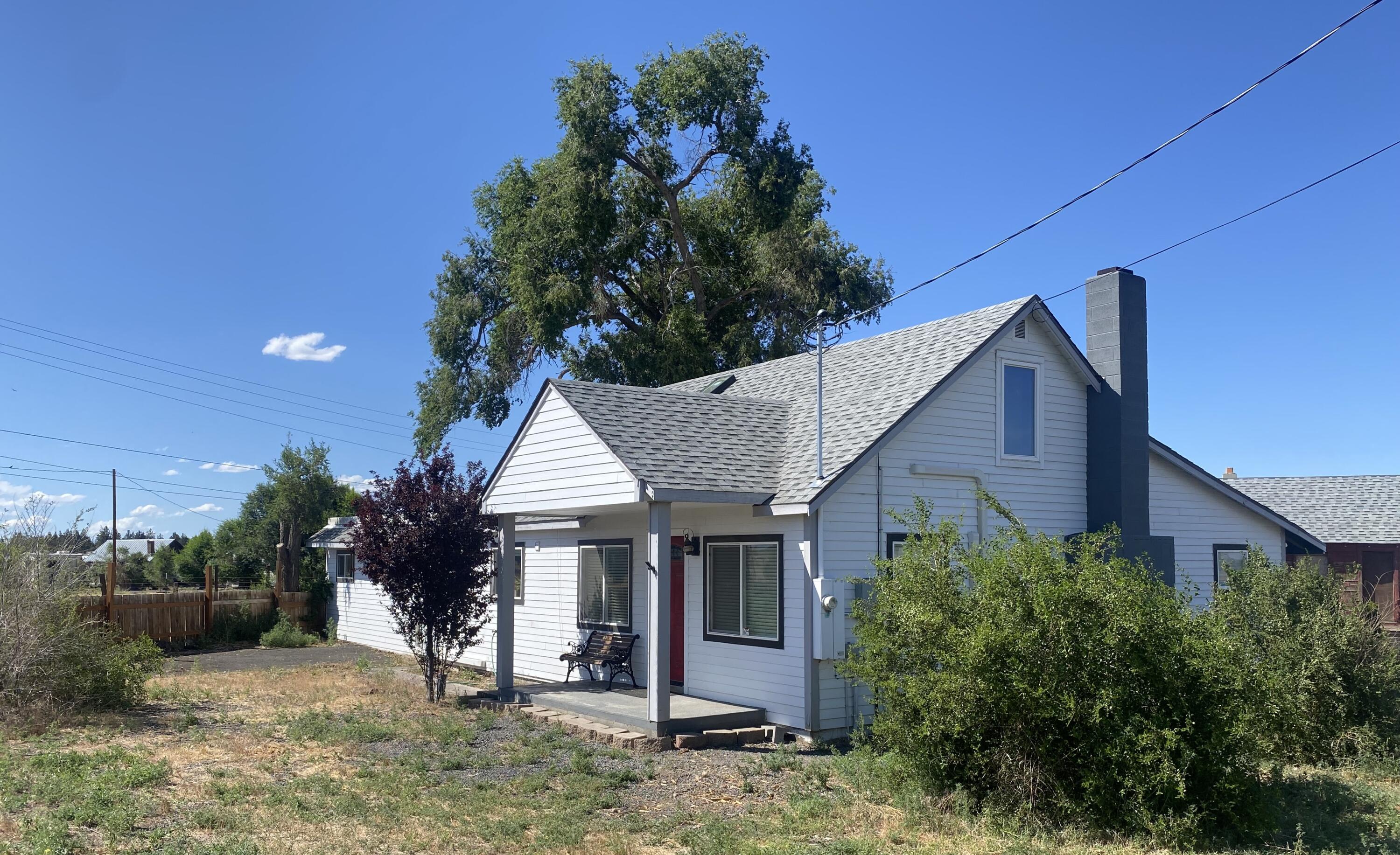 21652 Northeast Butler Market Road Bend, OR 97701 - Photo 1 of 31 IMG_4524