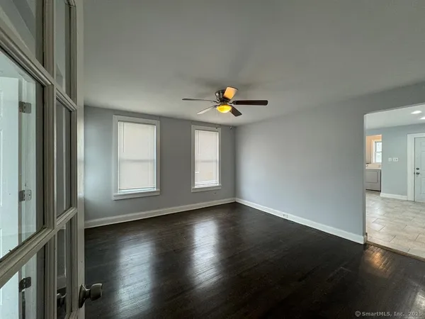 $2,800 | 557 Colorado Avenue, Bridgeport, CT 06605