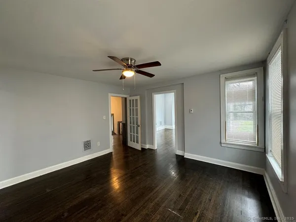 $2,800 | 557 Colorado Avenue, Bridgeport, CT 06605