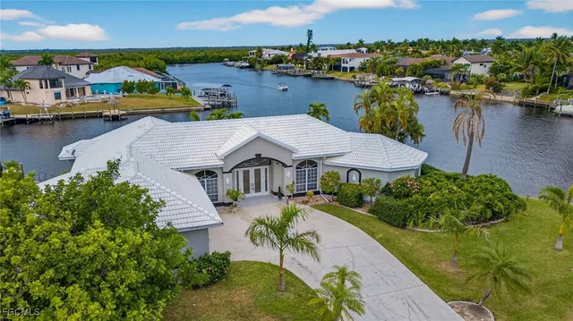 $1,295,000 | 5106 Sands Boulevard, Cape Coral, FL 33914