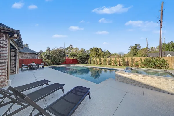 $825,000 | 28298 Calaveras Lake Drive, Spring, TX 77386