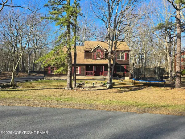 $344,900 | 421 Underhill Drive, Tamiment, PA 18371