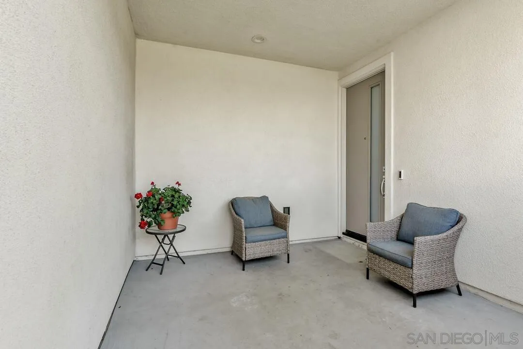 1842 Observation Way, Unit 3 Chula Vista, CA 91915 - Photo 5 of 46