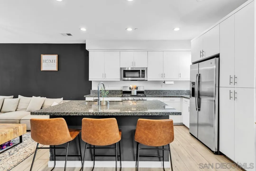 1842 Observation Way, Unit 3 Chula Vista, CA 91915 - Photo 10 of 46