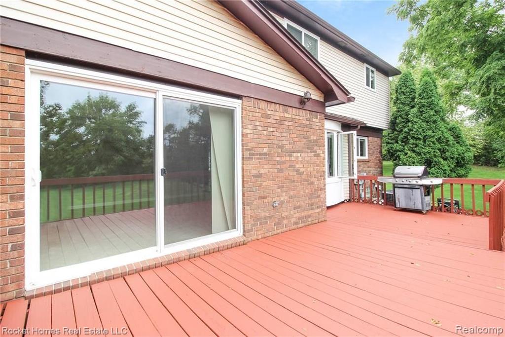 3645 Old Tree Court Rochester Hills, MI 48309 - Photo 40 of 48