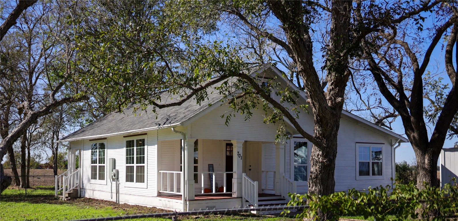 701 County Road 347 Granger, TX 76530 - Photo 1 of 1 front view of a house with a tree