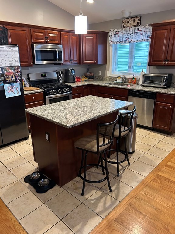 43 Commonwealth Avenue Fall River, MA 02721 - Photo 11 of 29 Gallery Image 11