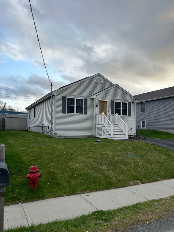 43 Commonwealth Avenue Fall River, MA 02721 - Photo 2 of 29 Gallery Image 2