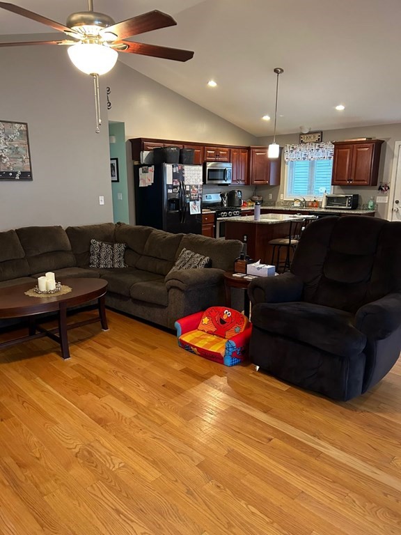 43 Commonwealth Avenue Fall River, MA 02721 - Photo 7 of 29 Gallery Image 7