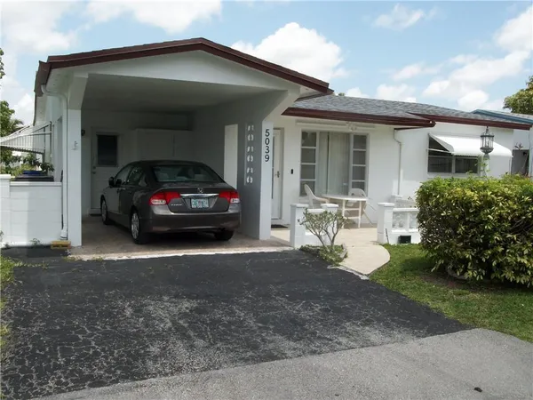 $2,200 | 5039 Northwest 42nd Street, Lauderdale Lakes, FL 33319