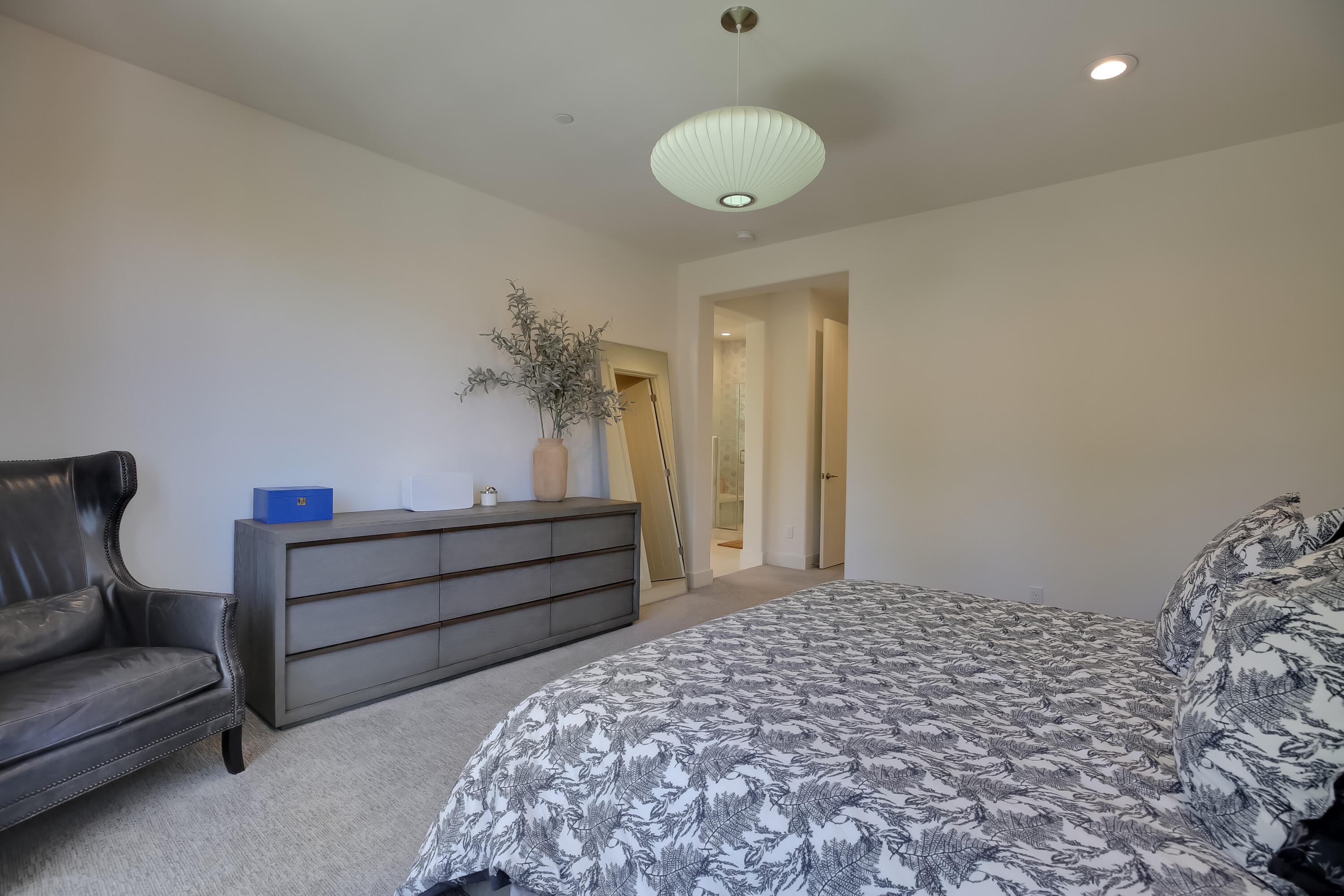 5445 Tree Farm Lane Santa Barbara, CA 93111 - Photo 26 of 49 Primary Bedroon