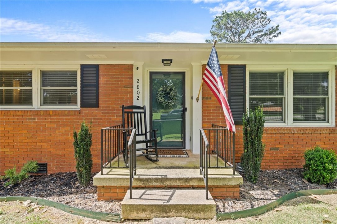 2802 Colonial Drive Anderson, SC 29621 - Photo 4 of 29