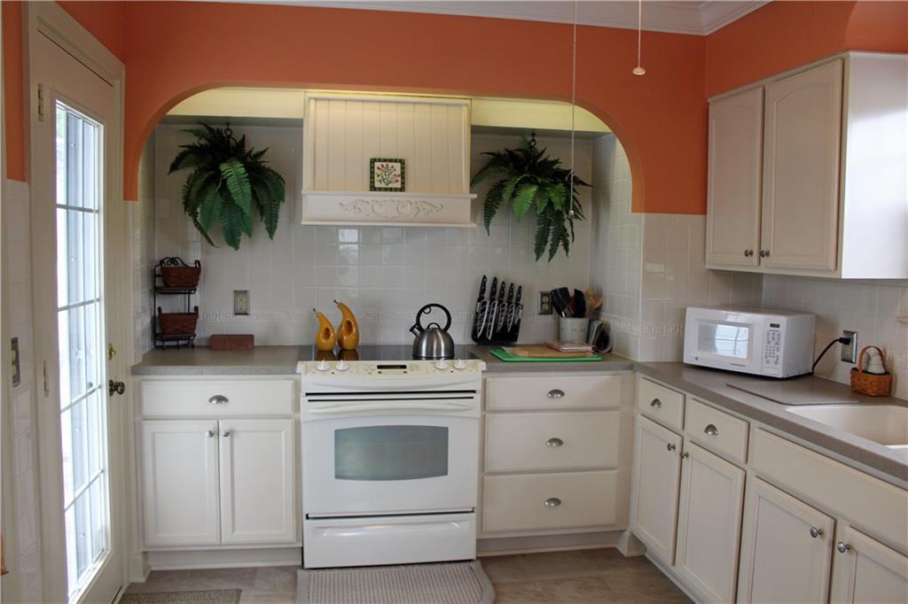 1535 St Paris Pike Springfield, OH 45504 - Photo 10 of 54