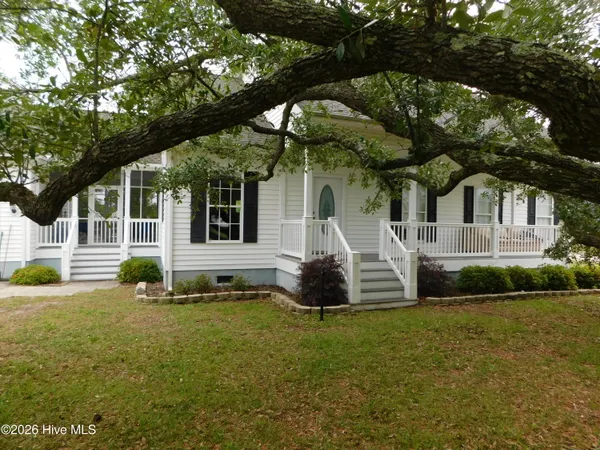 $2,400 | 107 Beacon Street, Harkers Island, NC 28531