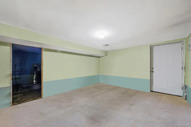 $649,000 | 170 Grand Boulevard, Brentwood, NY 11717