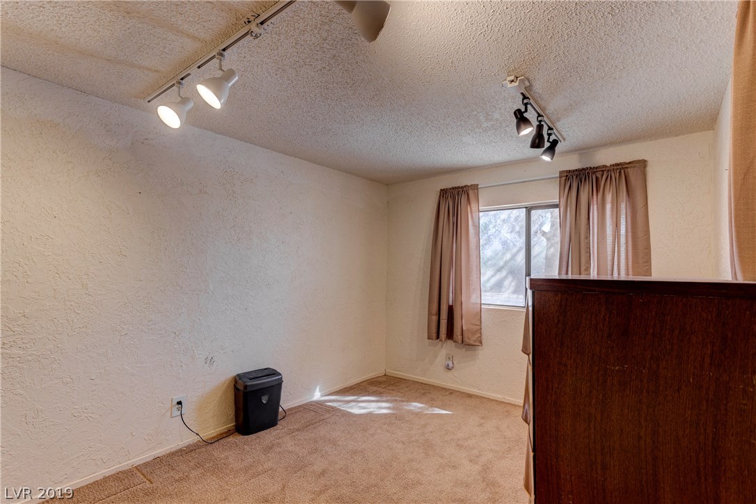 3110 West Quail Run Road Pahrump, NV 89060 - Photo 12 of 48 Gallery Image 12