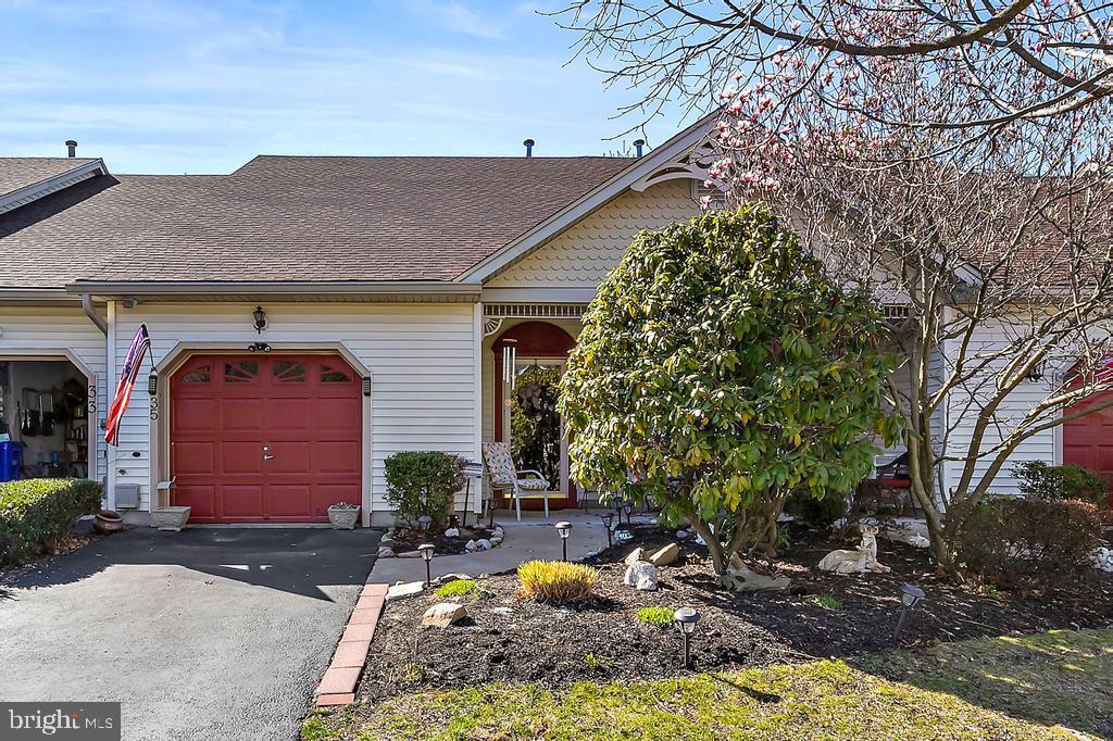 35 Riva Boulevard Brick, NJ 08723 - Photo 2 of 31