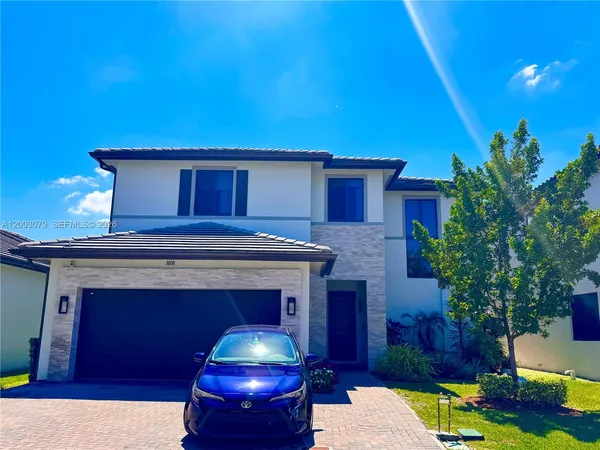 $8,700 | 8108 Northwest 48th Terrace, Unit 8108, Doral, FL 33166