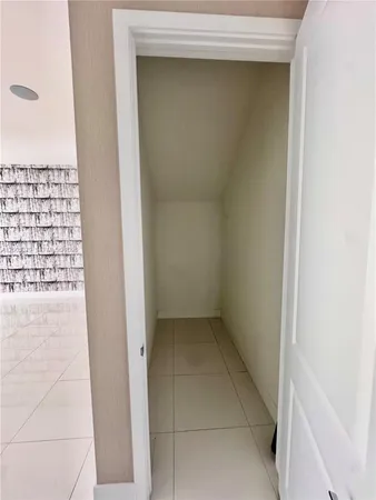 $8,700 | 8108 Northwest 48th Terrace, Unit 8108, Doral, FL 33166