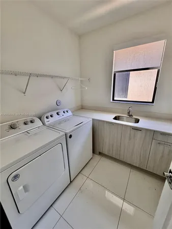 $8,700 | 8108 Northwest 48th Terrace, Unit 8108, Doral, FL 33166