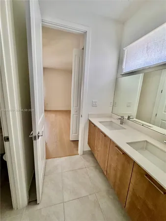 $8,700 | 8108 Northwest 48th Terrace, Unit 8108, Doral, FL 33166