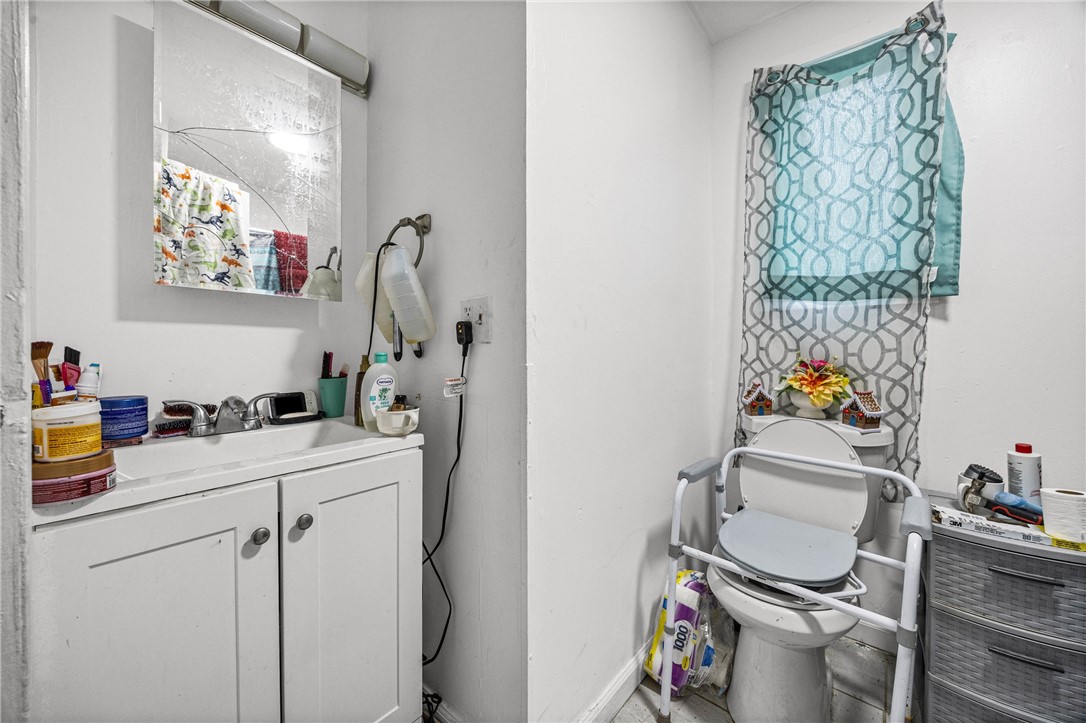 641 Jay Street Rochester, NY 14611 - Photo 22 of 29 Lower unit bathroom