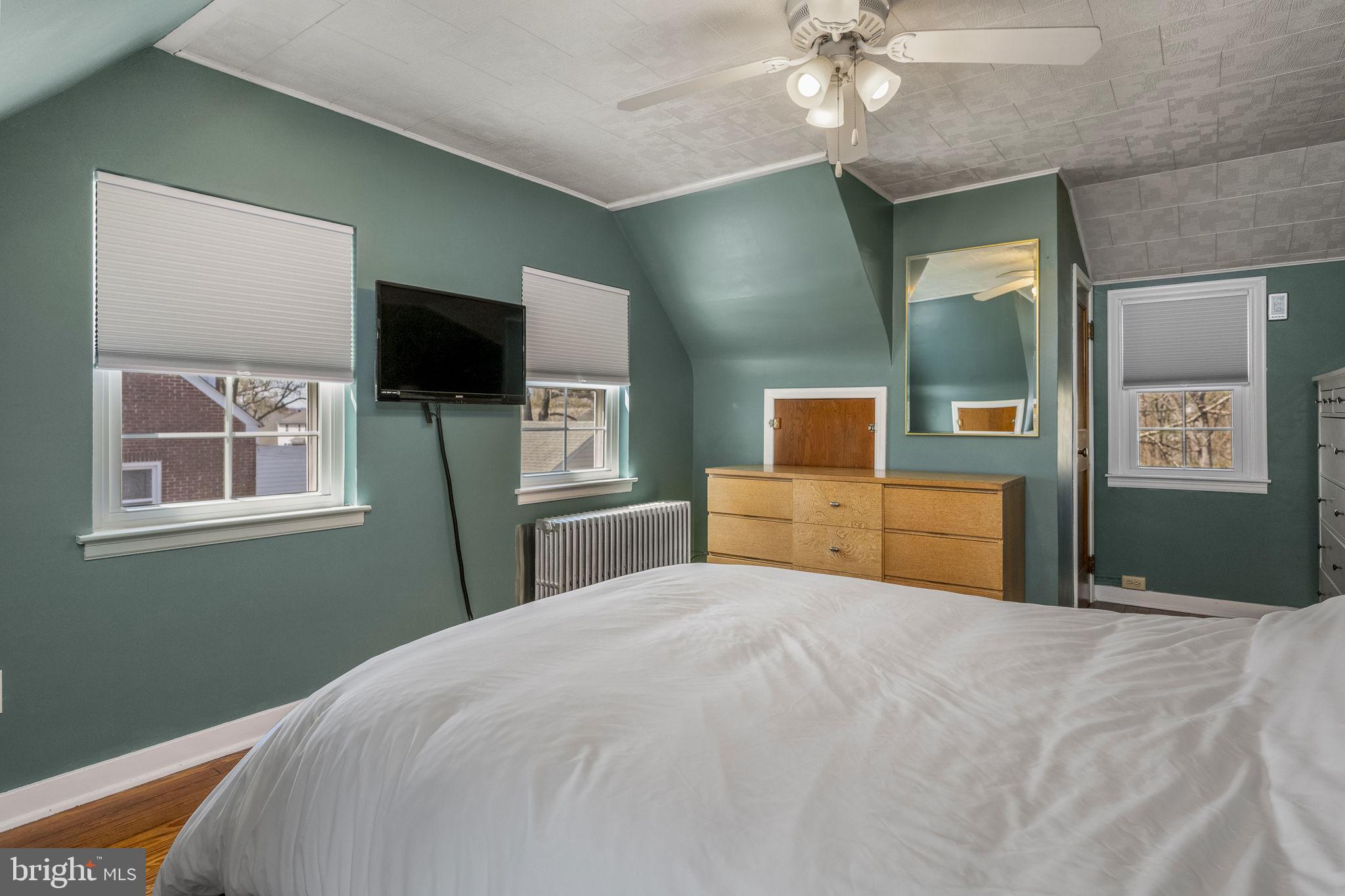 397 North Pleasantview Road Pottstown, PA 19464 - Photo 17 of 28 Bedroom 2