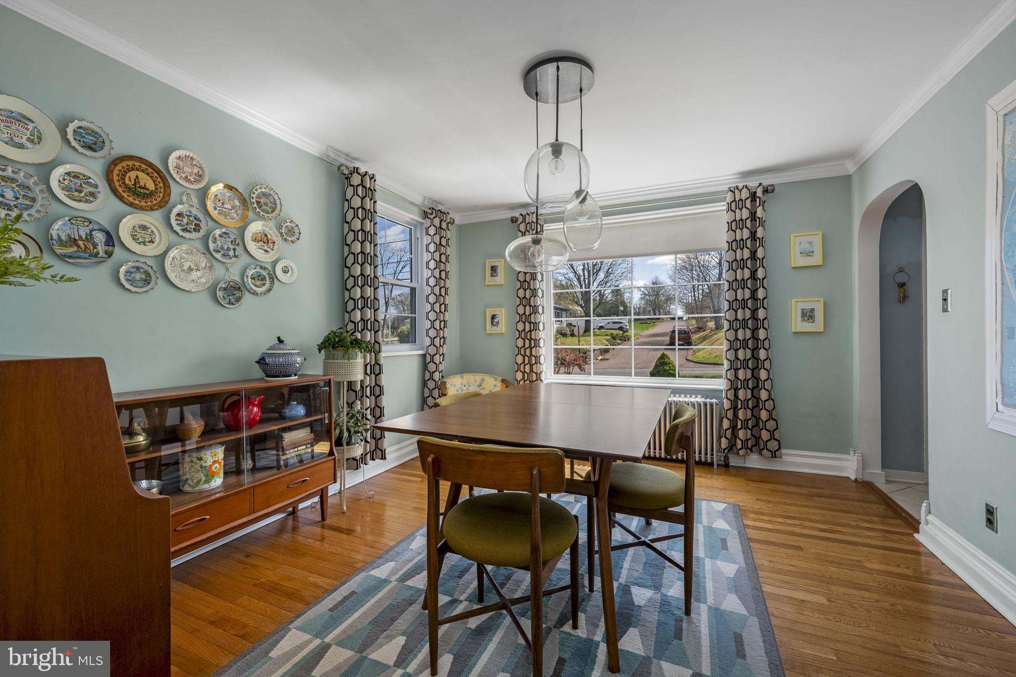 397 North Pleasantview Road Pottstown, PA 19464 - Photo 10 of 28 Dining Room